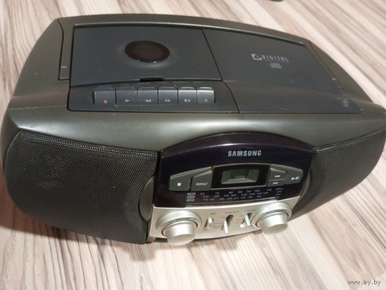 Магнитола с CD и кассетой Samsung RCD-390
