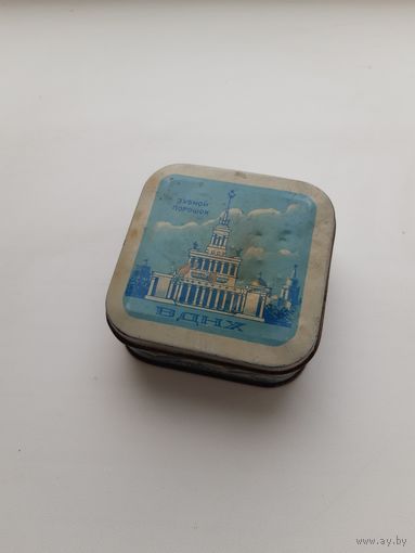 Коробочка для зубного порошка. СССР.