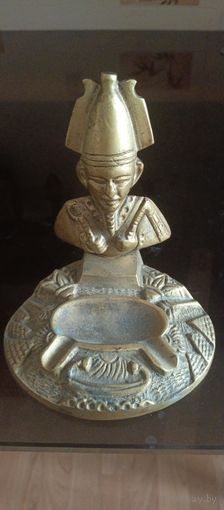 Пепельница фараон латунная