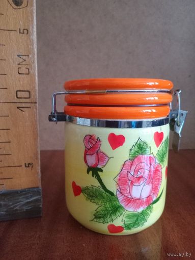 Банка керамика с крышкой (высота 12см)