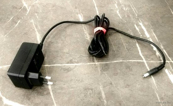 Блок Питания * Сетевой Адаптер * к Пылесосу REDMOND RV-UR360