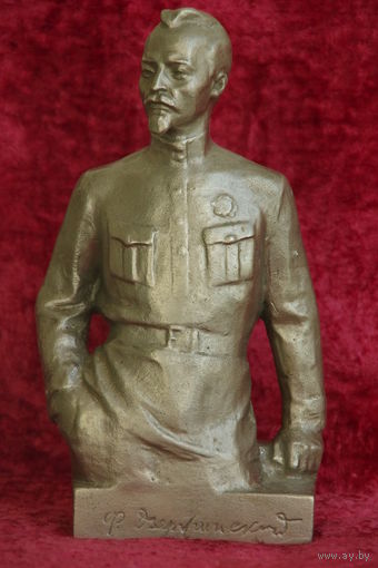 Бюст " Дзержинский "   23 см
