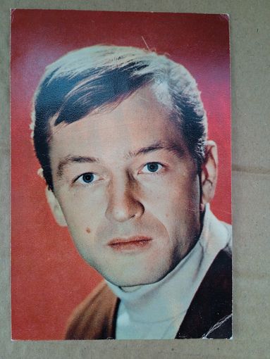 Актер М. Ножкин