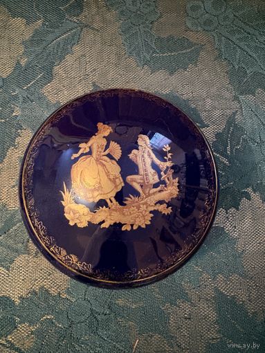 Шкатулка Бомбаньерка Свидание кобальт Лимож Франция винтаж