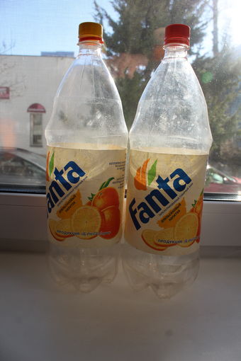 Редчайшие две бутылки из напитка Fanta АПЕЛЬСИН из 90-х одной партии