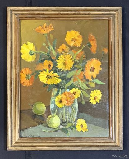 Явич П. М (Ученик Пэна Ю.М) "Натюрморт с календулой", 1968г. Картон, масло. Размер с рамой 53,5х66,5 см.