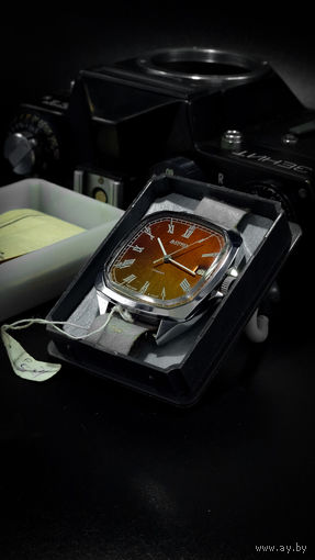 Механические часы "Восток", новые.