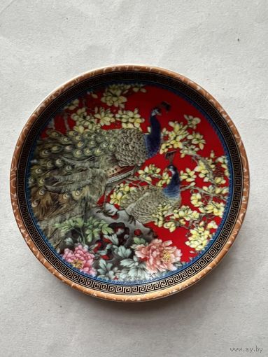 Тарелка декоративная 100мм фарфор