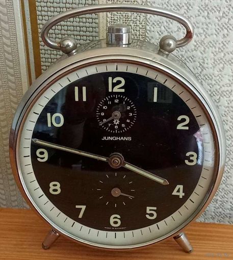 Будильник Junghans Germany