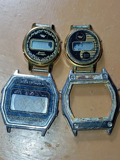 Часы и корпуса от часов Электроника  с 2 руб