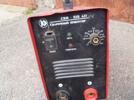 Сварочный инвертор Калибр СВИ-225АП.