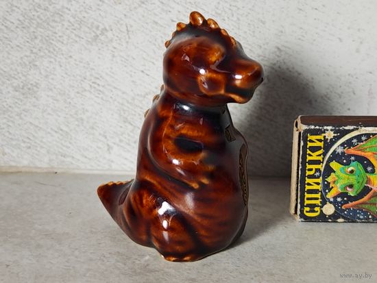 Статуэтка дракон