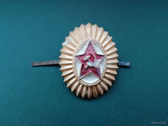 Кокарда повседневная.