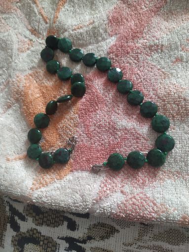 Бусы Яшма есть в наличии разных оттенков