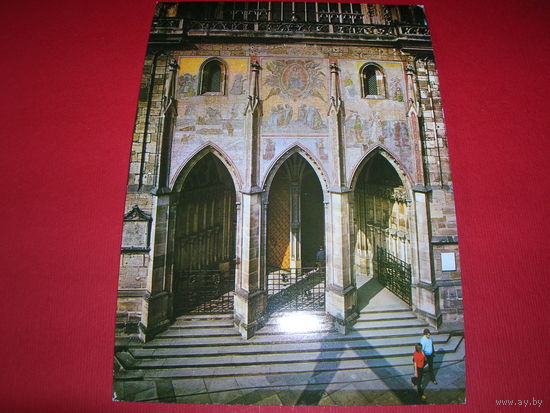 Чехия Прага Золотые ворота чистая