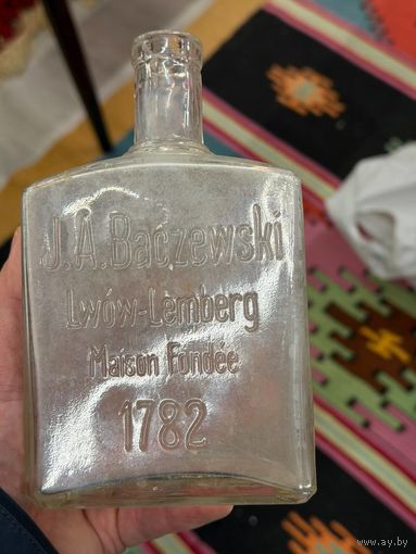 Бутылка старая