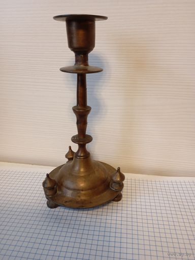 Подсвечник