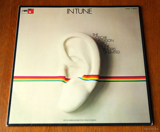 The Oscar Peterson Trio + The Singers Unlimited "In Tune" (Vinyl)