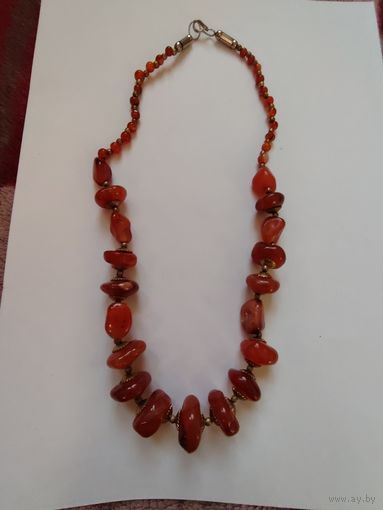 Бусы из сердолика