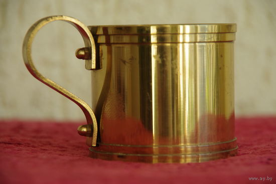 Кружка латунная ( высота 6,5 см , объем 200мл )