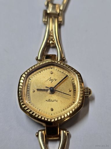 Часы луч кварц ссср.