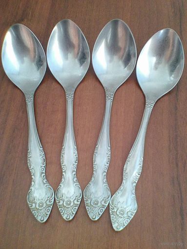 Четыре Столовых Ложки (Нерж.) - Длина 14 см - Одним лотом.