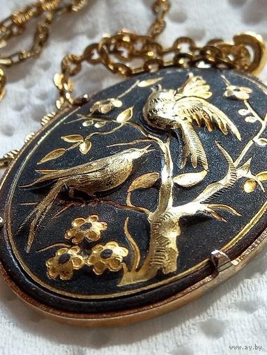 Невероятно потрясающий Дамаскин. Кулон с инкрустацией золотом