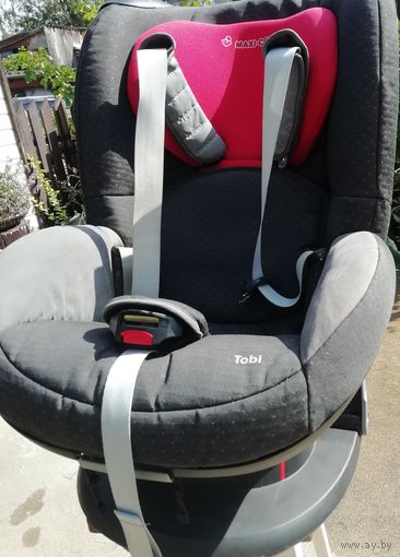 Автокресло нидерландской фирмы Maxi- cosi.