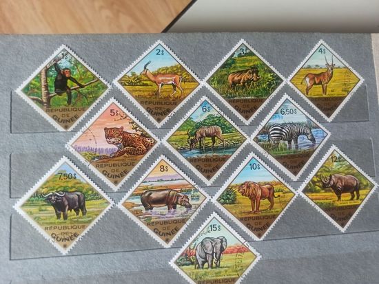 ГВИНЕЯ. 1975. Дикие животные Африки