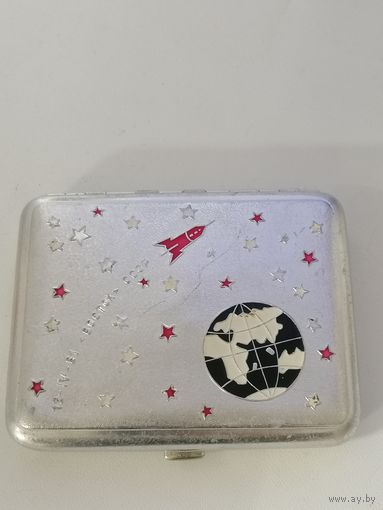 Портсигар Космос, Восток