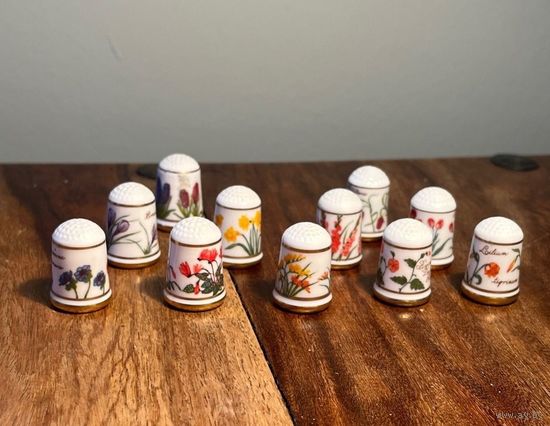 НАПЁРСТКИ фарфоровые Англия( клеймо) Franklin