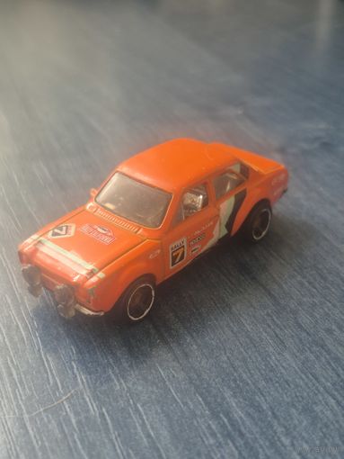 Машинка 70 Ford Escort RS1600 Hot Wheels.