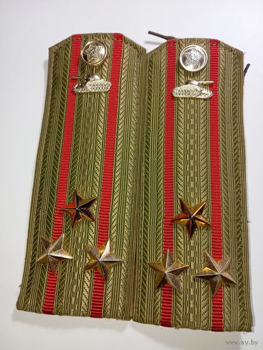 Погоны Полковник танковых войск СССР .