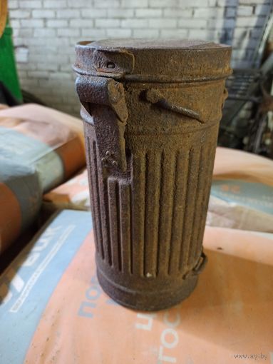 Газ бак Вермахт , не частая застёжка  с рубля !