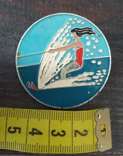 Значок большой круглый, СССР.