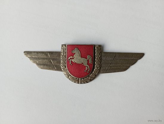 Кокарда пожарного , ( горячая эмаль ) С рубля.