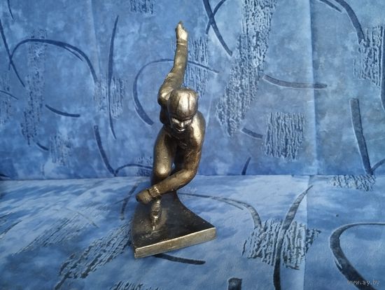 Статуэтка Конькобежка 1960 ые