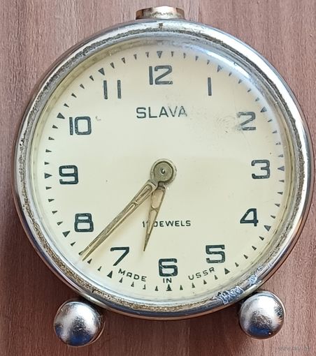 Часы будильник