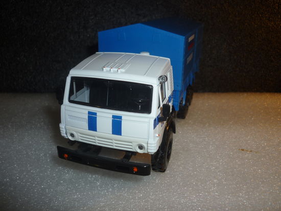 Модель авто. КАМАЗ. 1:43. Наш автопром