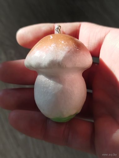Грибок,пенопласт,с рубля