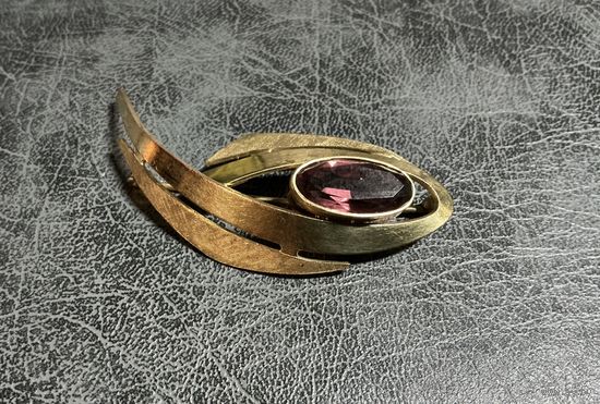 Брошь Аметист ? Прокатное золото клеймо Amerikaner AD Andreas Daub Germany дизайнер 1843-1903