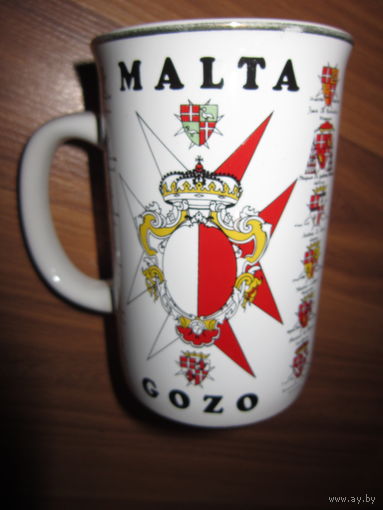 Кружка . Мальта . Герб