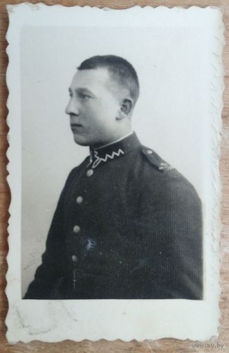 Фото польского военного. 1930-е. 4х6.5 см.