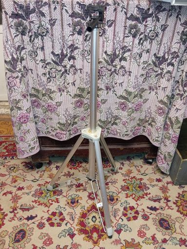 Штатив С рубля!