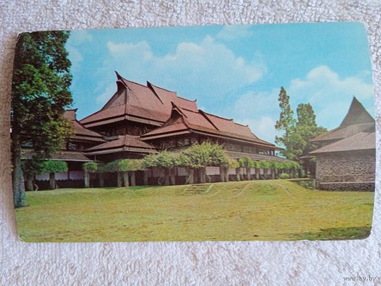 Индонезия, Бандунг. Технический колледж