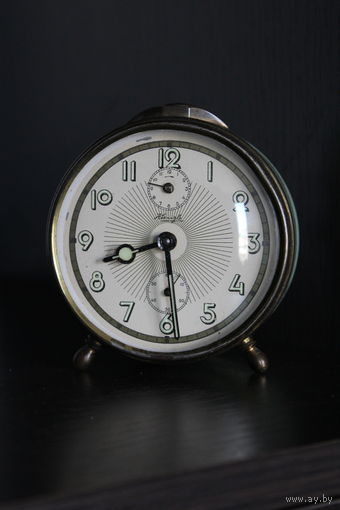 Механический будильник с ручным заводом "Kienzle", из СССР, Германия.