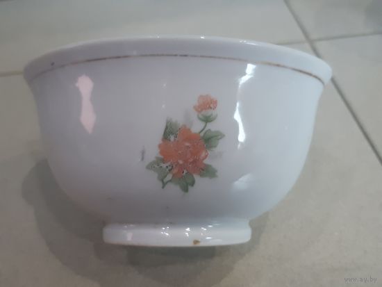 Старенькая пиала в коллекцию!