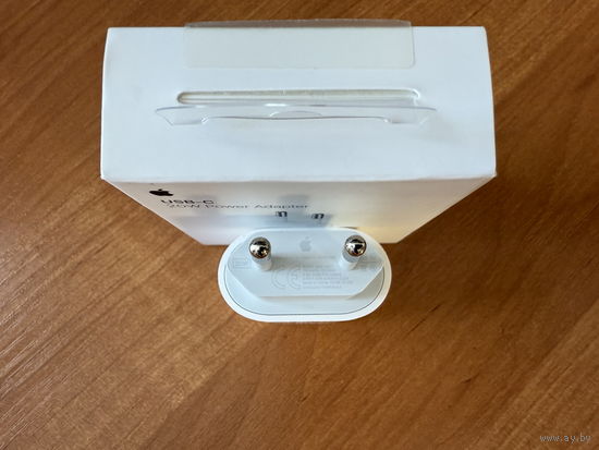 Сетевое ЗАРЯДНОЕ Apple 20W USB-C Power Adapter MHJE3ZM/A (б/у)