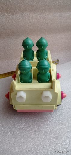 ИГРУШКА ВОЕННАЯ МАШИНА СССР СОСТОЯНИЕ ! НА  ФОТО  . ОРИГИНАЛ  .  Распродажа Коллекции !!! . Экспресс  Аукцион  не с рубля без МПЦ и прочего 3 ДНЯ  .Много лотов в продаже .