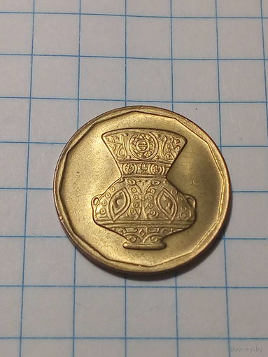5 пиастров Египет 2004 год